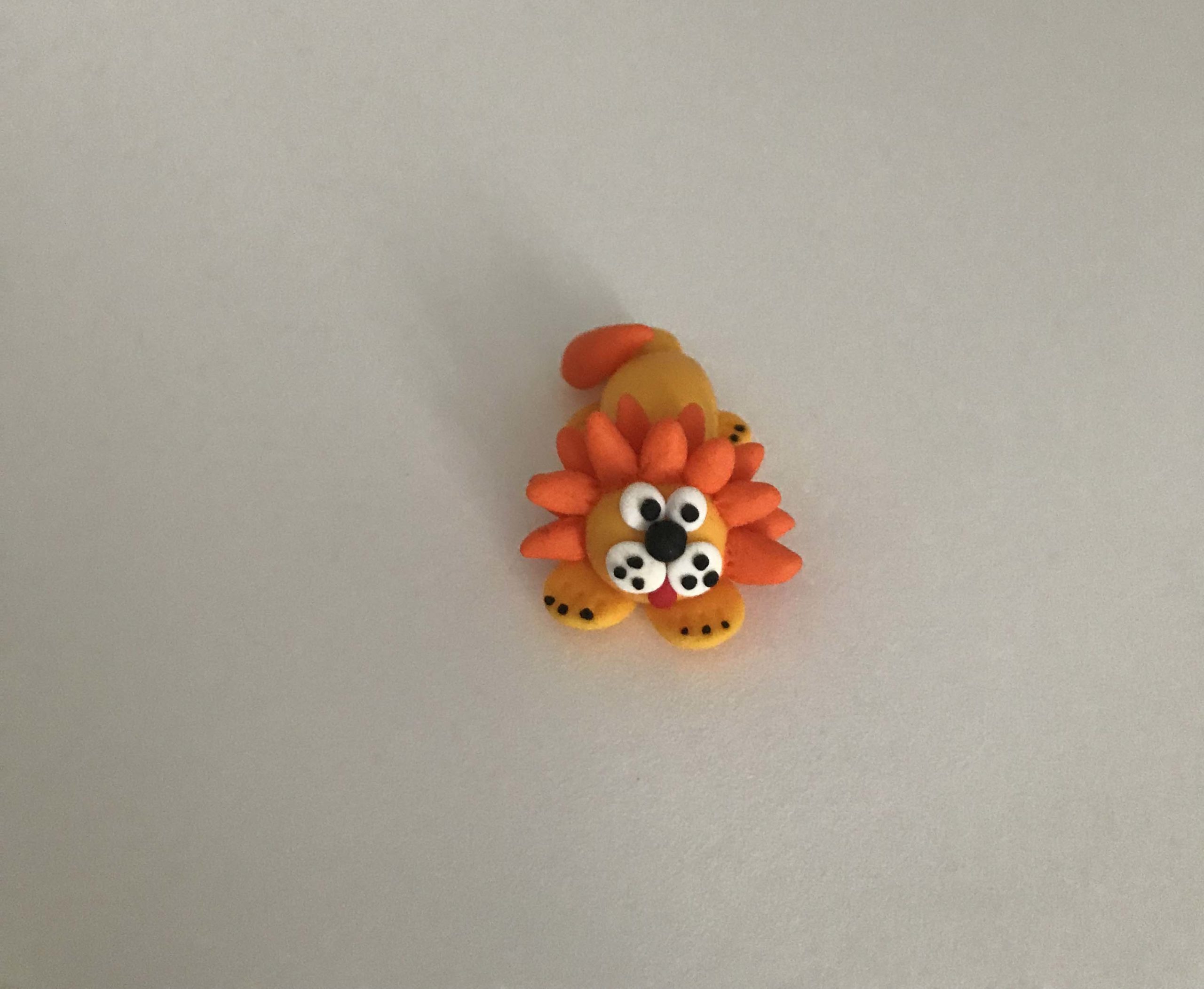 Figurine « Lion » (pâte FIMO)