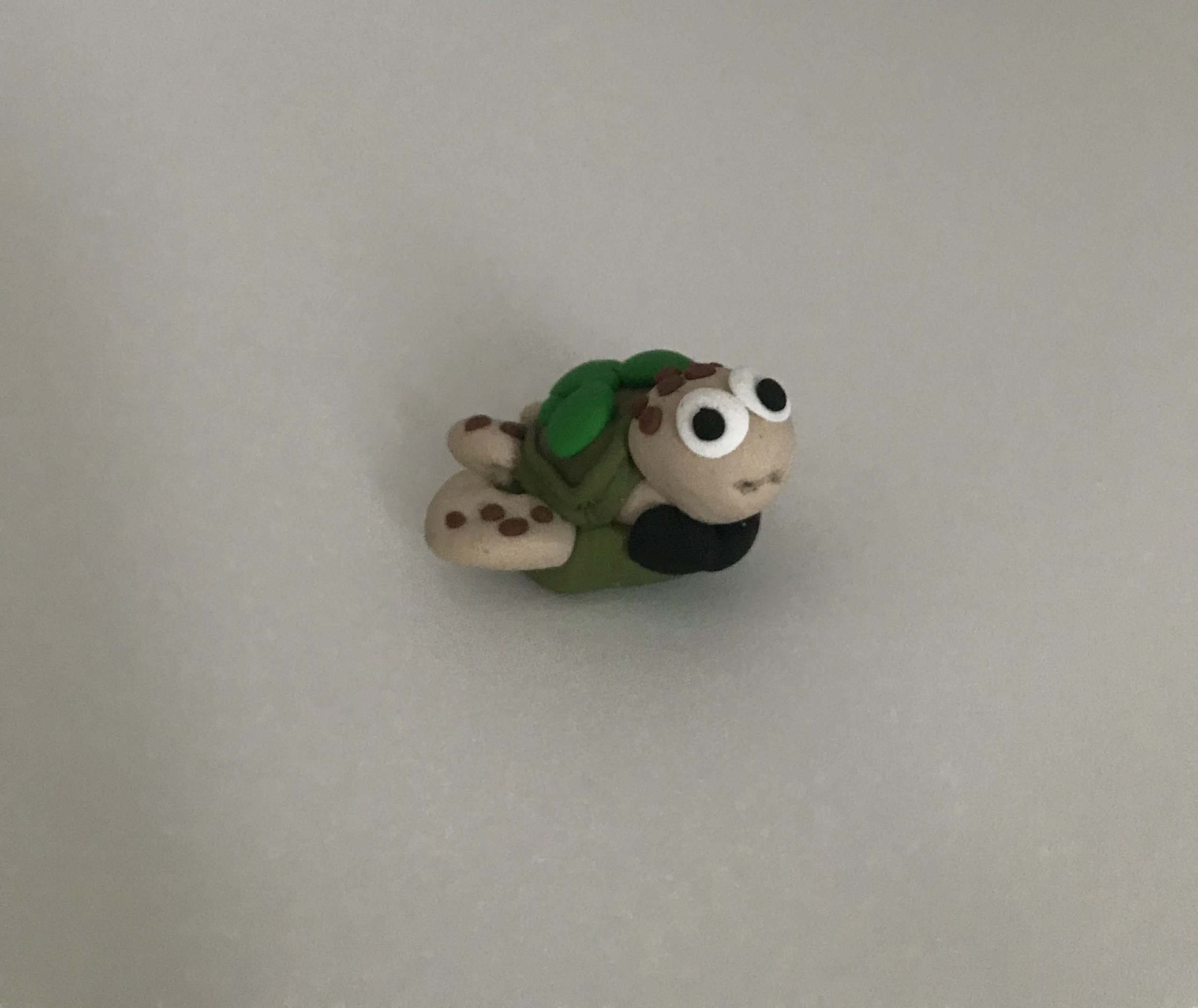 Figurine « Tortue » (pâte FIMO)